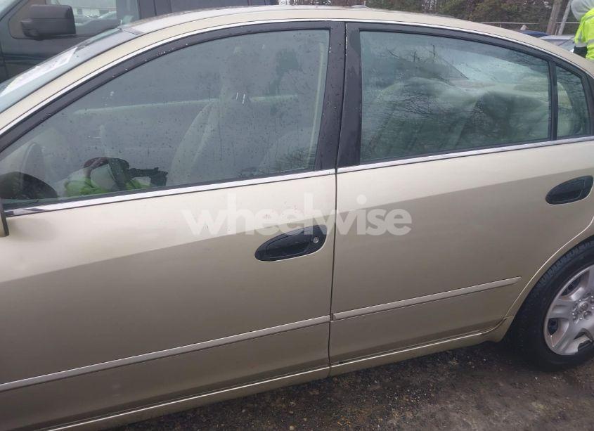 Photo 14 of 2002 Nissan Altima 2.5 S (VIN 1N4AL11D02C199013)