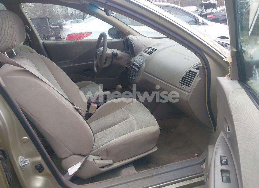 Photo 5 of 2002 Nissan Altima 2.5 S (VIN 1N4AL11D02C199013)