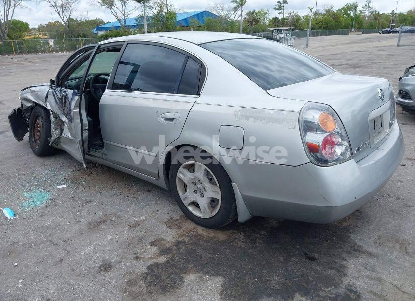 Photo 3 of 2004 Nissan Altima 2.5 S (VIN 1N4AL11D04C130857)