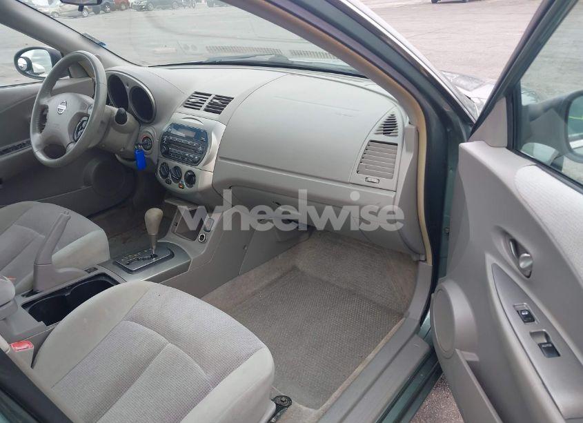 Photo 5 of 2004 Nissan Altima 2.5 S (VIN 1N4AL11D04C149943)