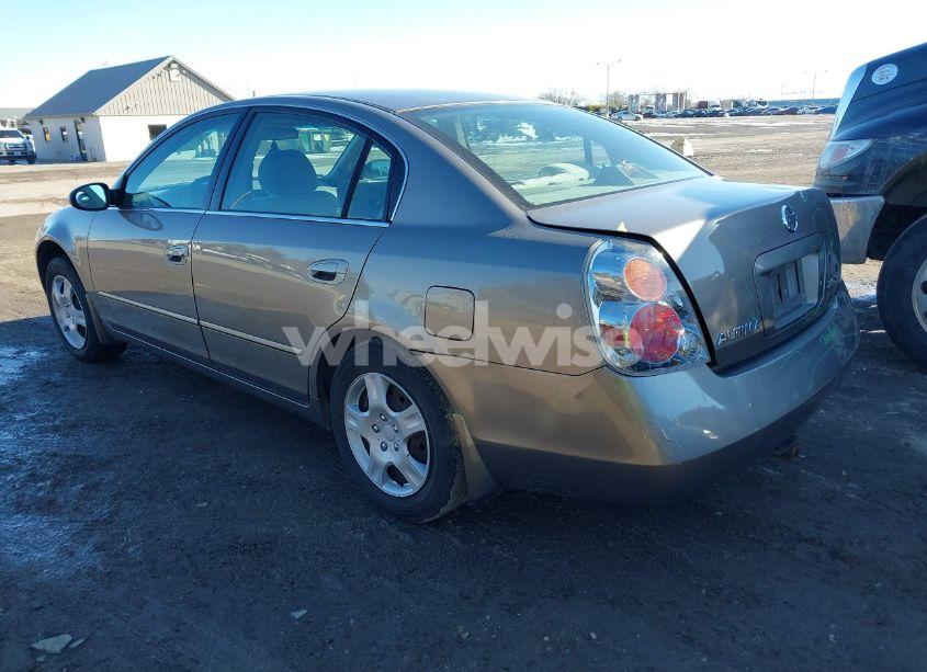 Photo 3 of 2004 Nissan Altima 2.5 S (VIN 1N4AL11D04C180206)