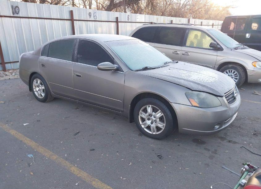 2005 Nissan Altima 2.5 S (VIN 1N4AL11D05C388054) main photo