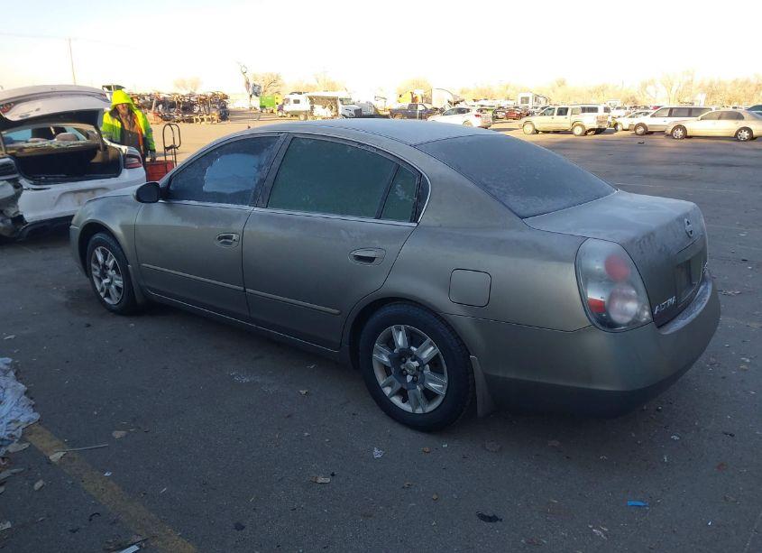 Photo 3 of 2005 Nissan Altima 2.5 S (VIN 1N4AL11D05C388054)