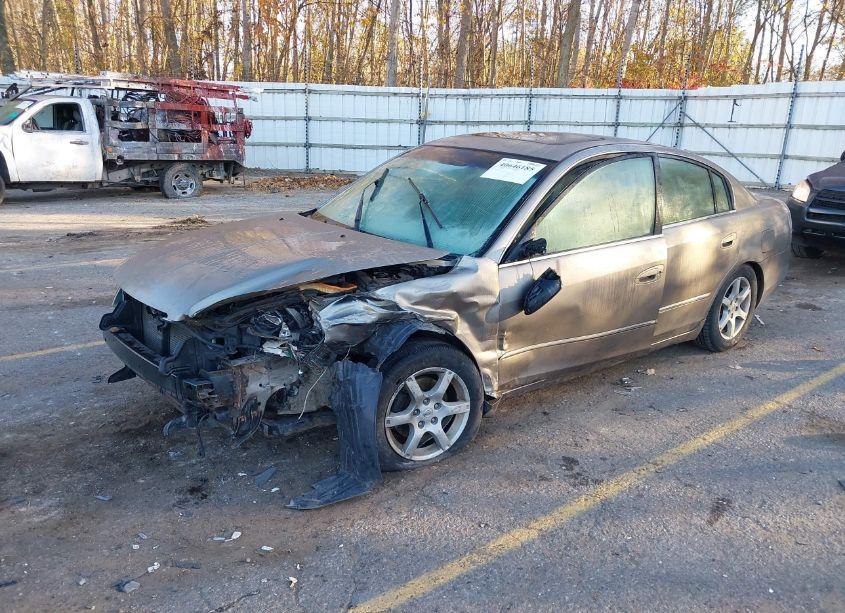 Photo 2 of 2005 Nissan Altima 2.5 S (VIN 1N4AL11D05C956772)