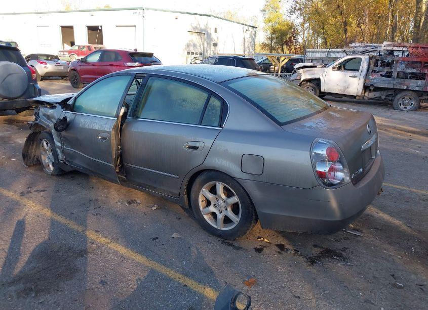 Photo 3 of 2005 Nissan Altima 2.5 S (VIN 1N4AL11D05C956772)