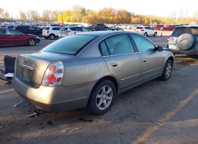Photo 4 of 2005 Nissan Altima 2.5 S (VIN 1N4AL11D05C956772)