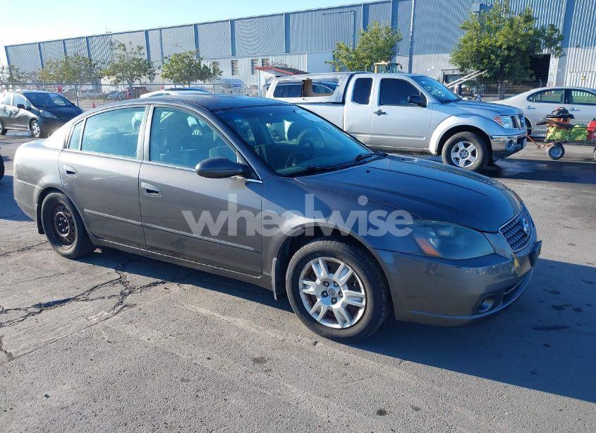 2005 Nissan Altima 2.5 S (VIN 1N4AL11D05N467079) main photo