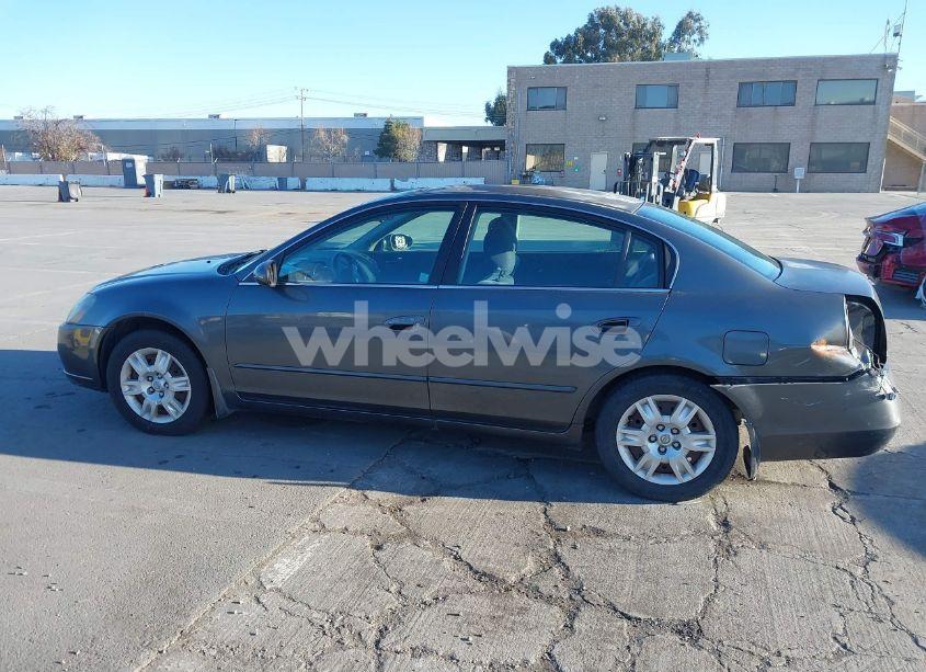 Photo 15 of 2005 Nissan Altima 2.5 S (VIN 1N4AL11D05N467079)