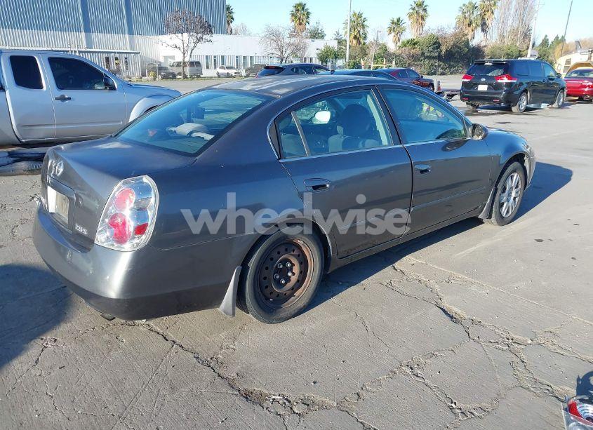Photo 4 of 2005 Nissan Altima 2.5 S (VIN 1N4AL11D05N467079)