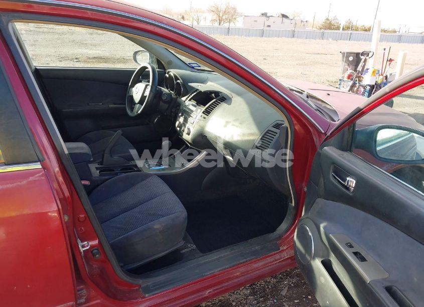 Photo 5 of 2005 Nissan Altima 2.5 S (VIN 1N4AL11D05N928460)