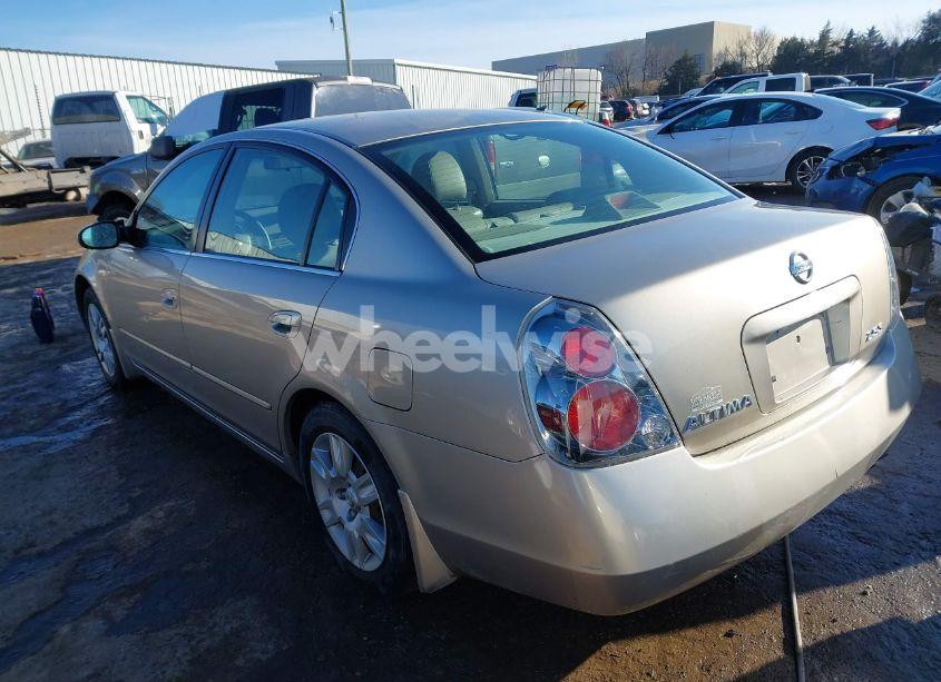 Photo 3 of 2005 Nissan Altima 2.5 S (VIN 1N4AL11D05N928488)