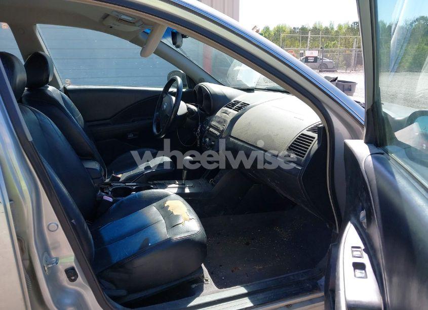 Photo 5 of 2002 Nissan Altima 2.5 SL (VIN 1N4AL11D12C166490)