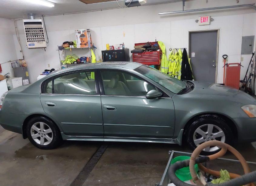 Photo 13 of 2003 Nissan Altima 2.5 SL (VIN 1N4AL11D13C141137)