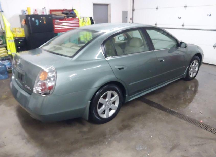 Photo 4 of 2003 Nissan Altima 2.5 SL (VIN 1N4AL11D13C141137)