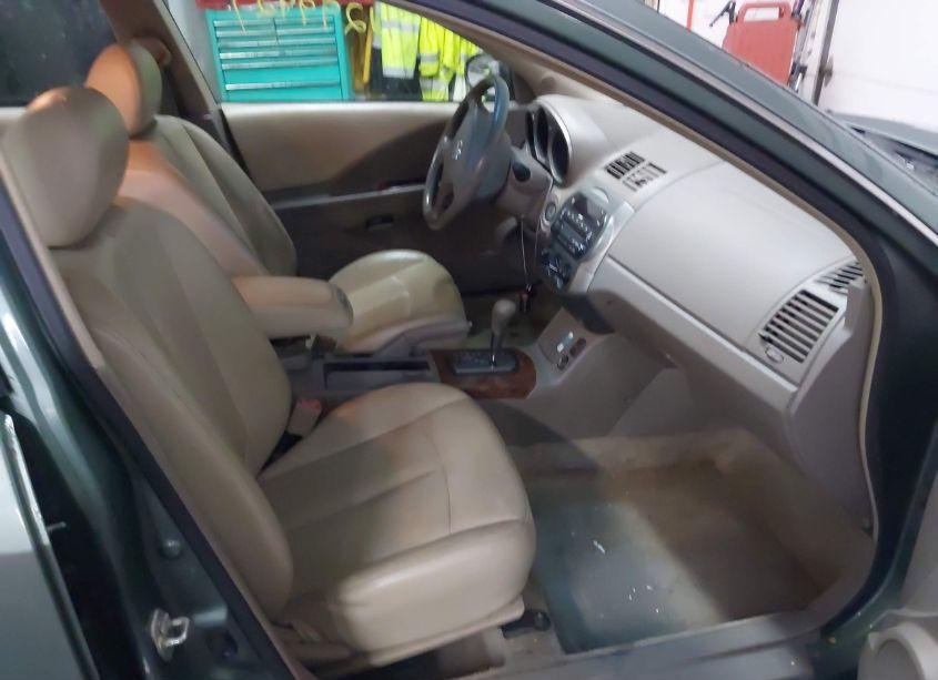 Photo 5 of 2003 Nissan Altima 2.5 SL (VIN 1N4AL11D13C141137)