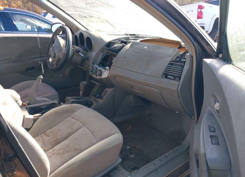 Photo 5 of 2003 Nissan Altima 2.5 S (VIN 1N4AL11D13C354783)