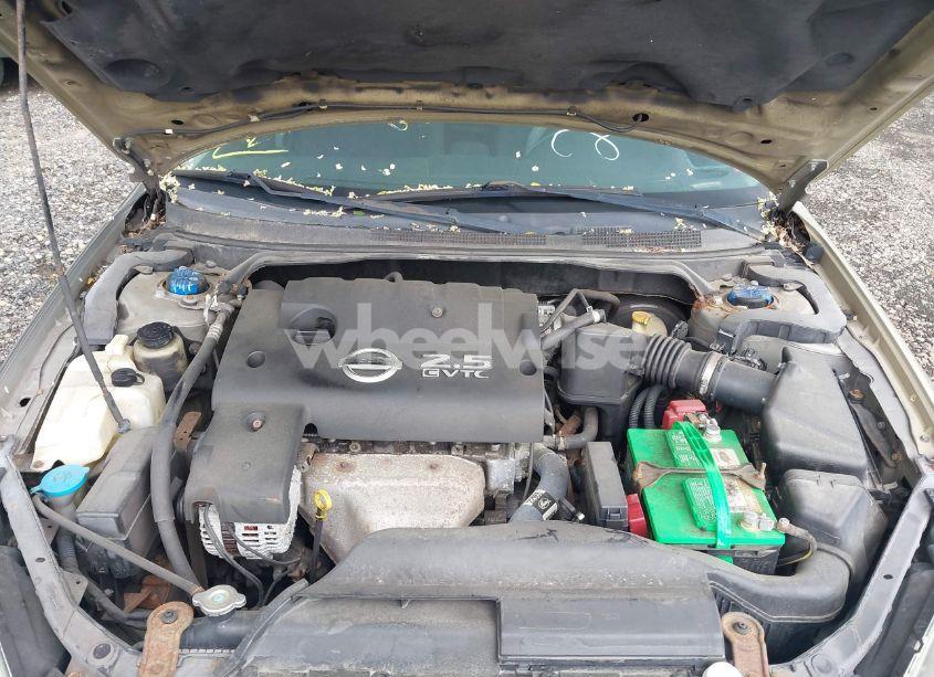 Photo 10 of 2004 Nissan Altima 2.5 S (VIN 1N4AL11D14C126476)