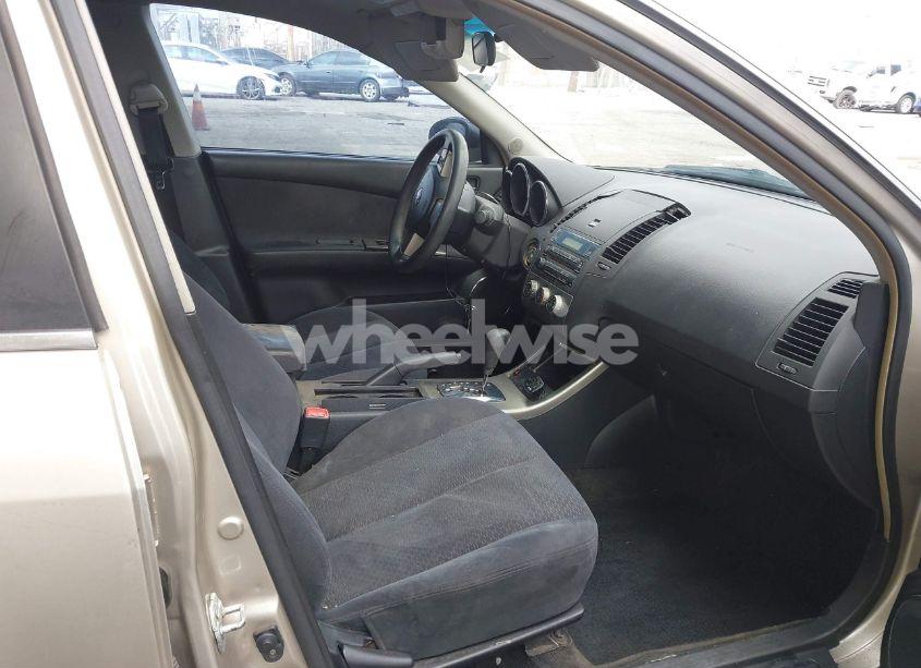 Photo 5 of 2005 Nissan Altima 2.5 S (VIN 1N4AL11D15C114488)