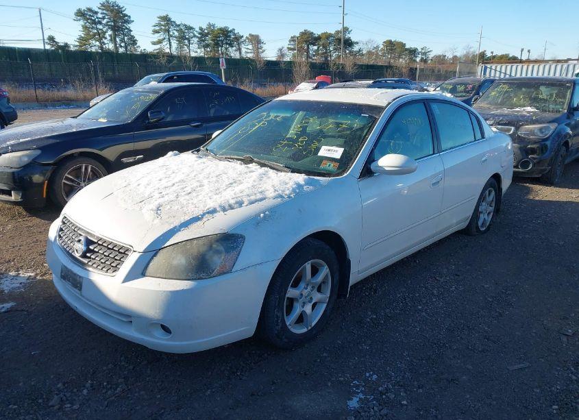 Photo 2 of 2005 Nissan Altima 2.5 S (VIN 1N4AL11D15C320443)