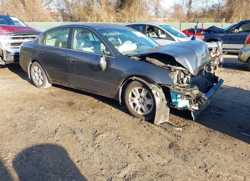 2005 Nissan Altima 2.5 S (VIN 1N4AL11D15N449836) main photo