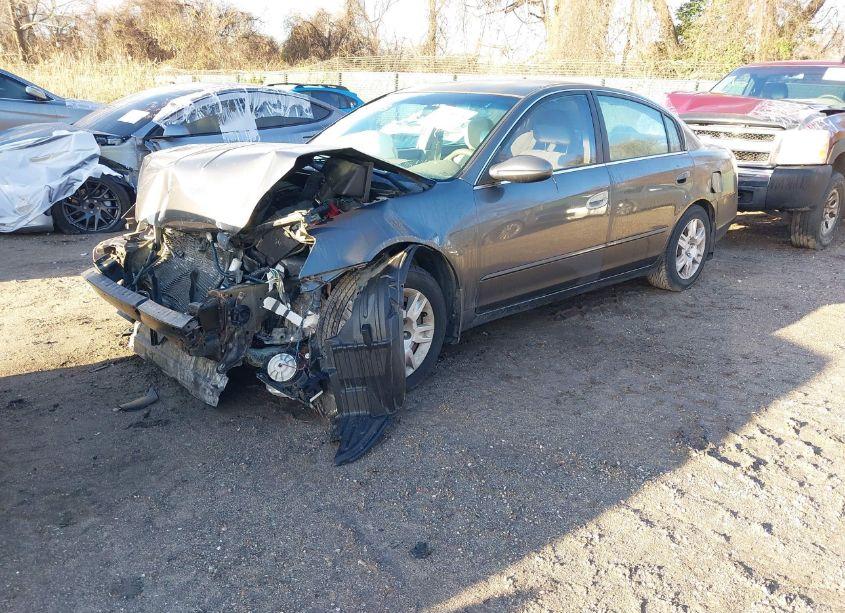 Photo 2 of 2005 Nissan Altima 2.5 S (VIN 1N4AL11D15N449836)