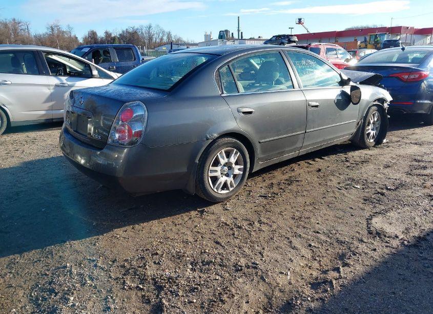 Photo 4 of 2005 Nissan Altima 2.5 S (VIN 1N4AL11D15N449836)