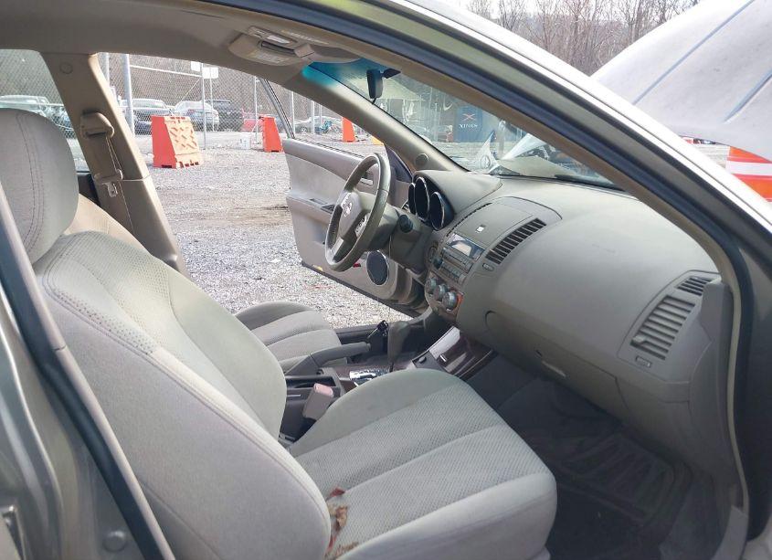 Photo 5 of 2005 Nissan Altima 2.5 S (VIN 1N4AL11D15N456768)