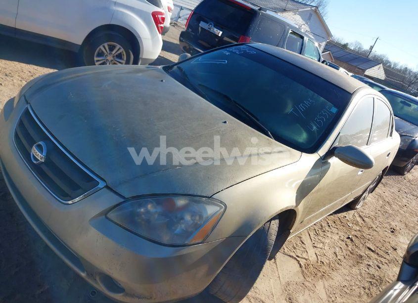 Photo 2 of 2002 Nissan Altima 2.5 S (VIN 1N4AL11D22C121641)