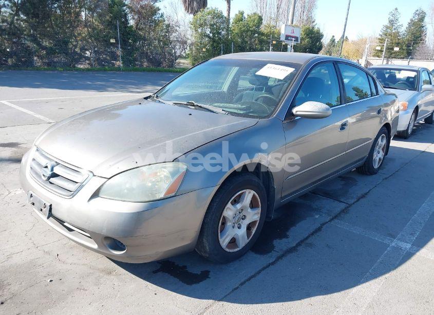 Photo 2 of 2004 Nissan Altima 2.5 S (VIN 1N4AL11D24C105670)