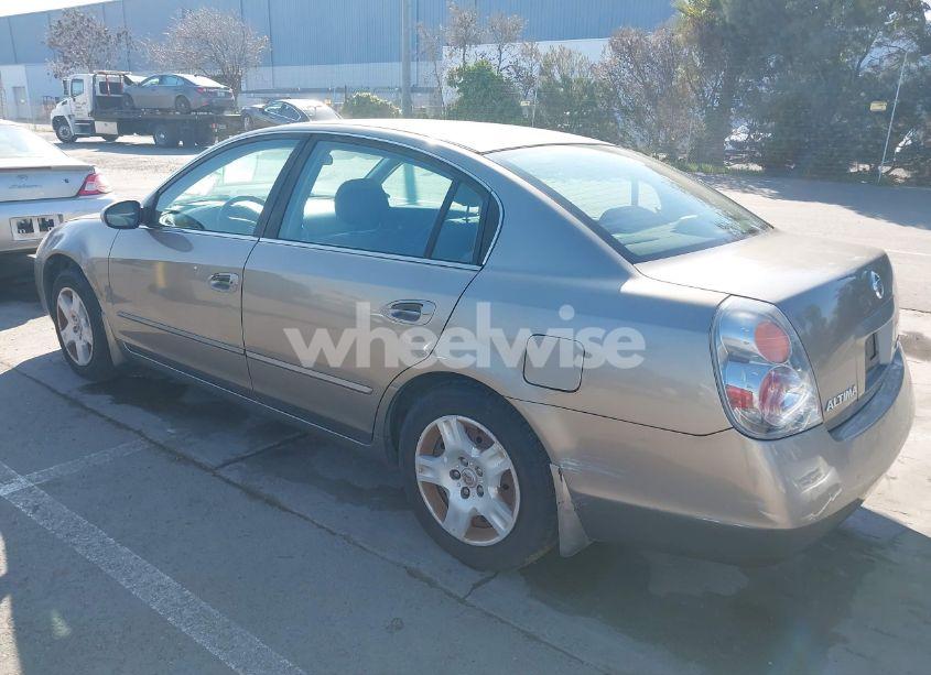 Photo 3 of 2004 Nissan Altima 2.5 S (VIN 1N4AL11D24C105670)