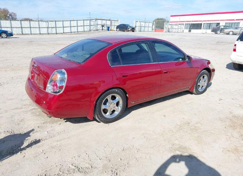 Photo 4 of 2004 Nissan Altima 2.5 S (VIN 1N4AL11D24C167070)
