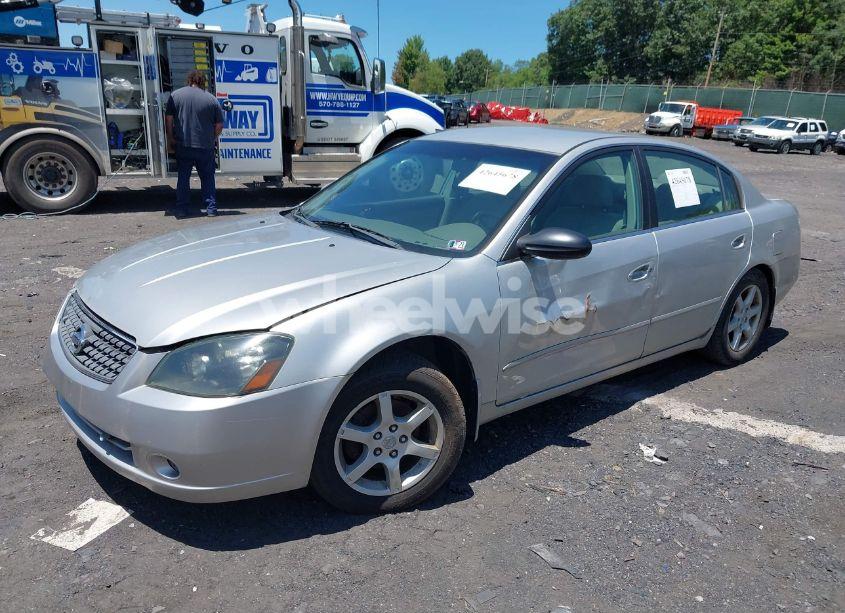 Photo 2 of 2005 Nissan Altima 2.5 S (VIN 1N4AL11D25C145040)