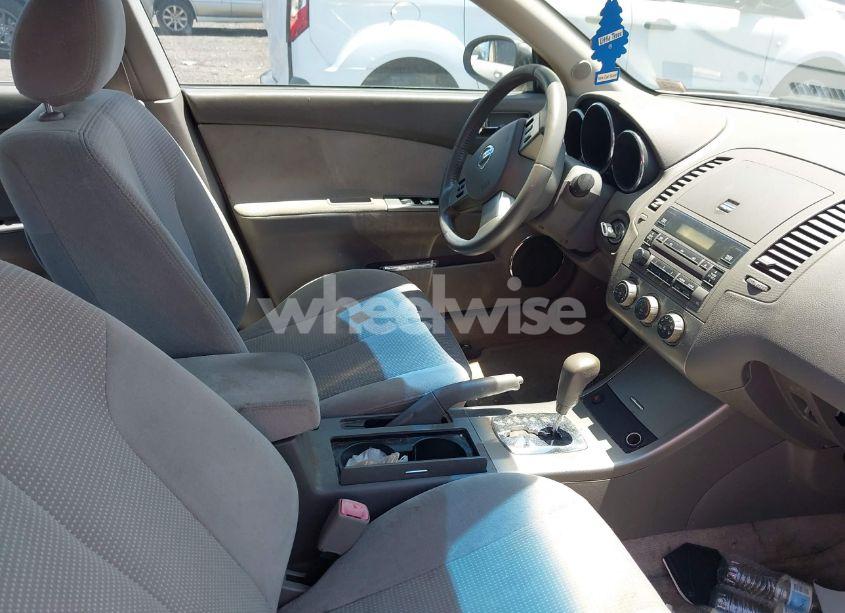 Photo 5 of 2005 Nissan Altima 2.5 S (VIN 1N4AL11D25C145040)