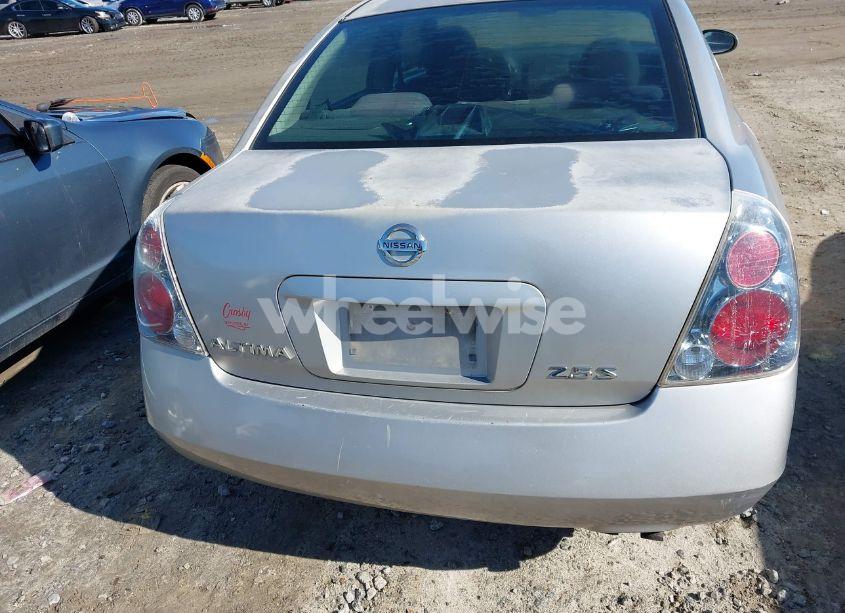 Photo 14 of 2005 Nissan Altima 2.5 S (VIN 1N4AL11D25C279630)