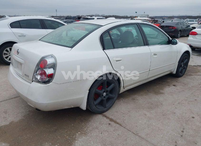 Photo 4 of 2005 Nissan Altima 2.5 S (VIN 1N4AL11D25C288456)