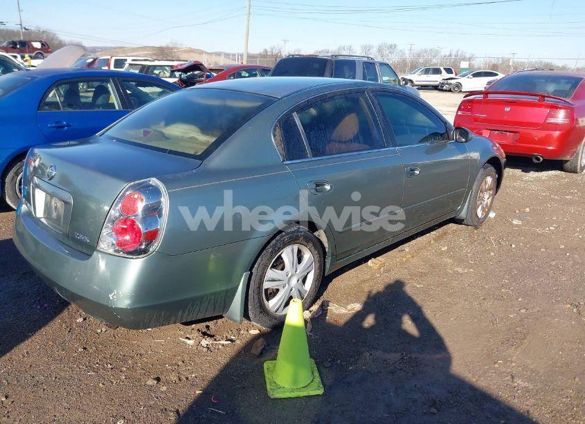 Photo 4 of 2005 Nissan Altima 2.5 S (VIN 1N4AL11D25C380537)