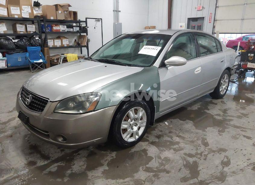 Photo 2 of 2005 Nissan Altima 2.5 S (VIN 1N4AL11D25C954795)