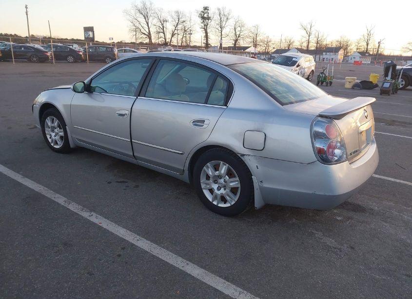 Photo 3 of 2005 Nissan Altima 2.5 S (VIN 1N4AL11D25N413170)