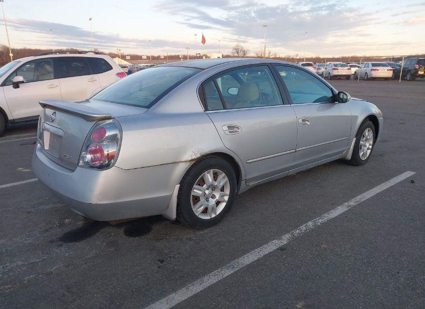 Photo 4 of 2005 Nissan Altima 2.5 S (VIN 1N4AL11D25N413170)