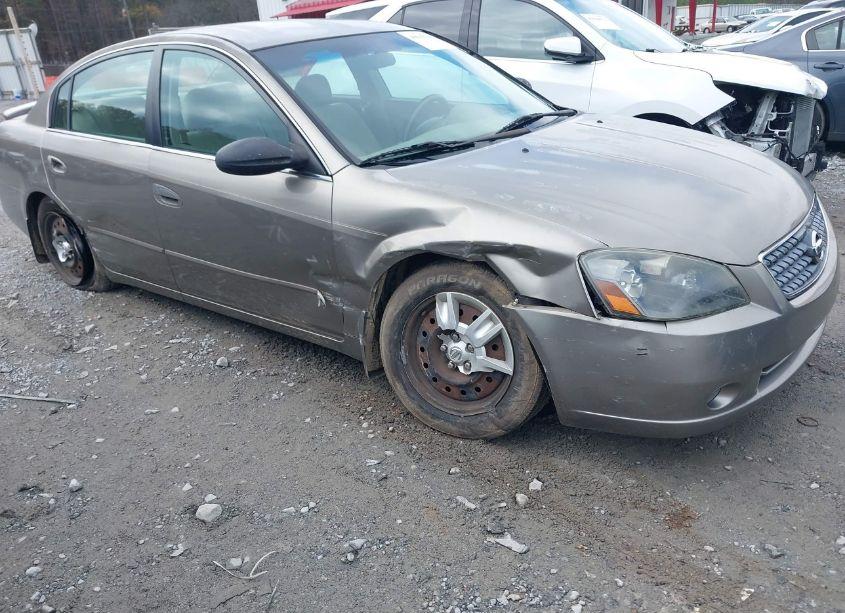 2005 Nissan Altima 2.5 S (VIN 1N4AL11D25N414612) main photo