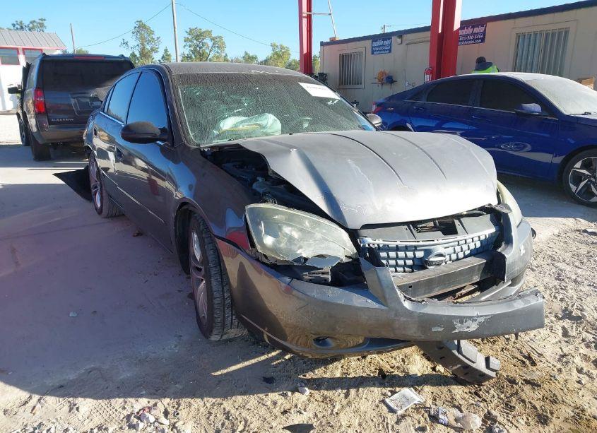 2005 Nissan Altima 2.5 S (VIN 1N4AL11D25N450039) main photo