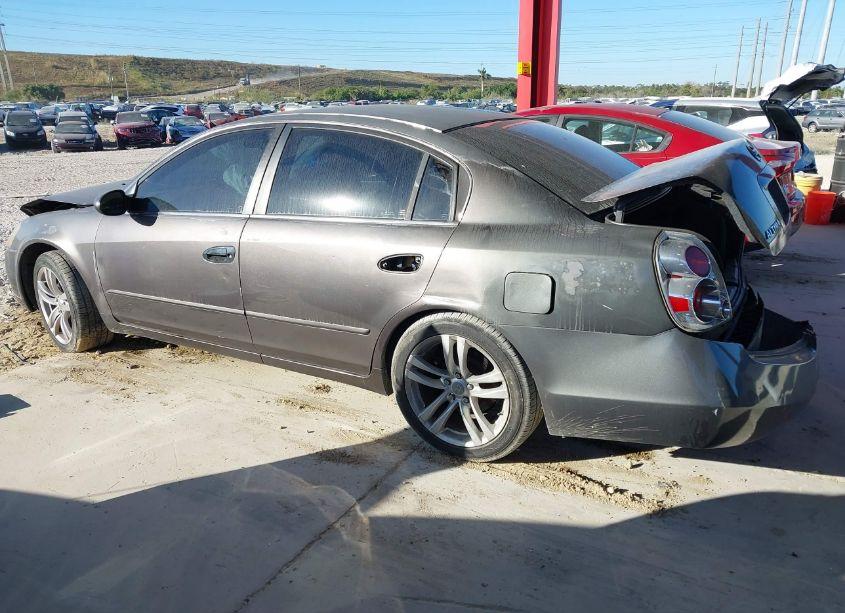 Photo 15 of 2005 Nissan Altima 2.5 S (VIN 1N4AL11D25N450039)