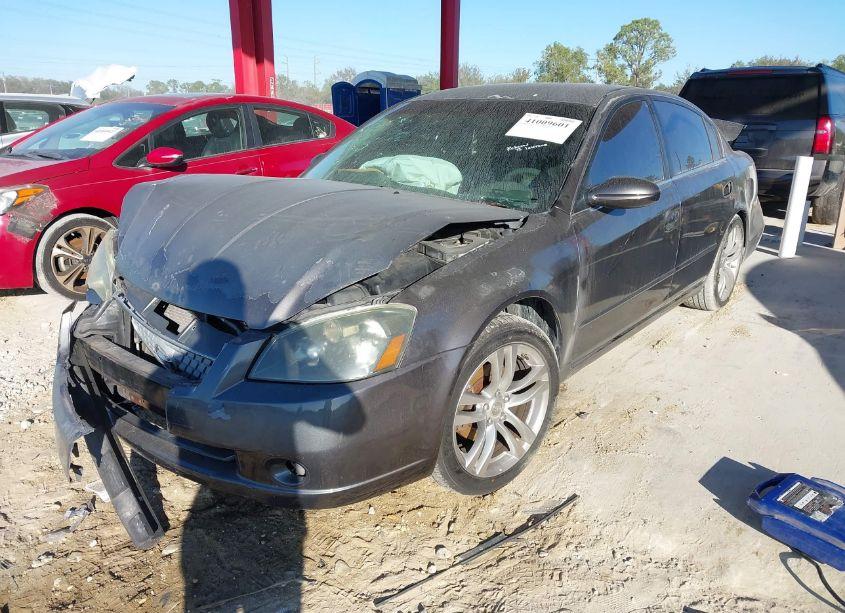 Photo 2 of 2005 Nissan Altima 2.5 S (VIN 1N4AL11D25N450039)