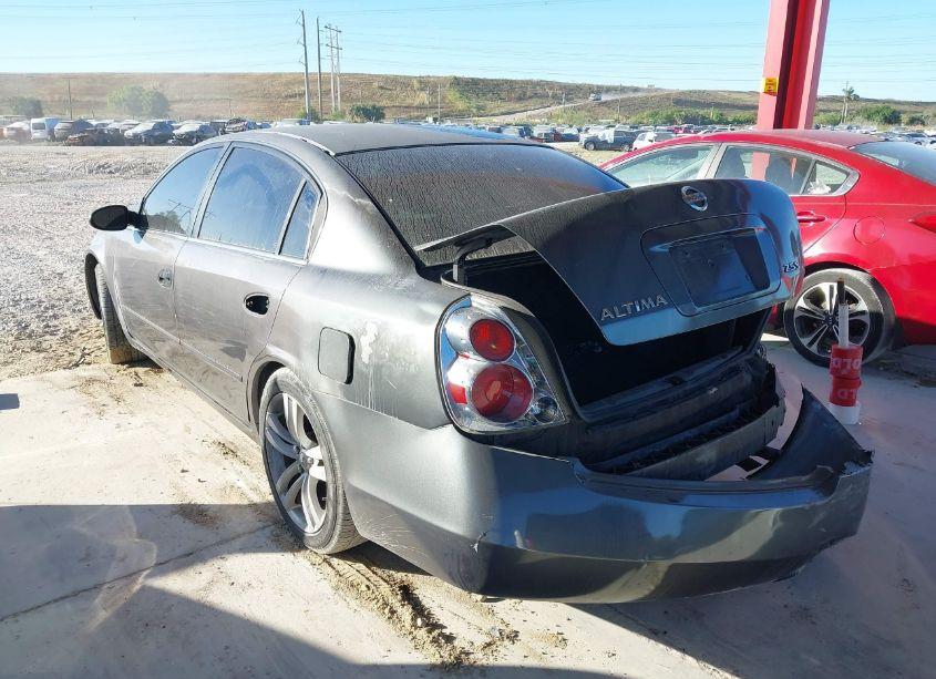 Photo 3 of 2005 Nissan Altima 2.5 S (VIN 1N4AL11D25N450039)