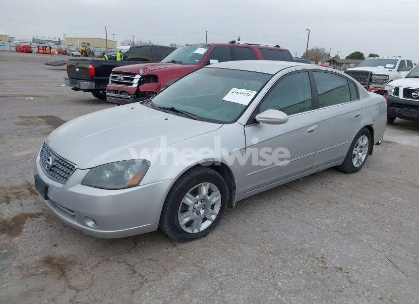 Photo 2 of 2005 Nissan Altima 2.5 S (VIN 1N4AL11D25N924118)