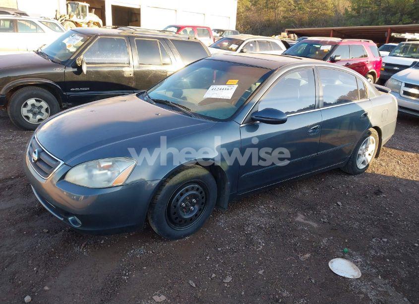 Photo 2 of 2002 Nissan Altima 2.5 S (VIN 1N4AL11D32C163641)