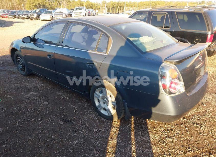 Photo 3 of 2002 Nissan Altima 2.5 S (VIN 1N4AL11D32C163641)