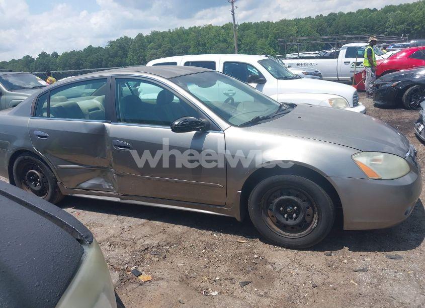 Photo 13 of 2003 Nissan Altima 2.5 S (VIN 1N4AL11D33C131435)