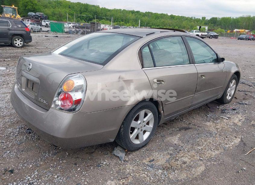 Photo 4 of 2003 Nissan Altima 2.5 SL (VIN 1N4AL11D33C252059)