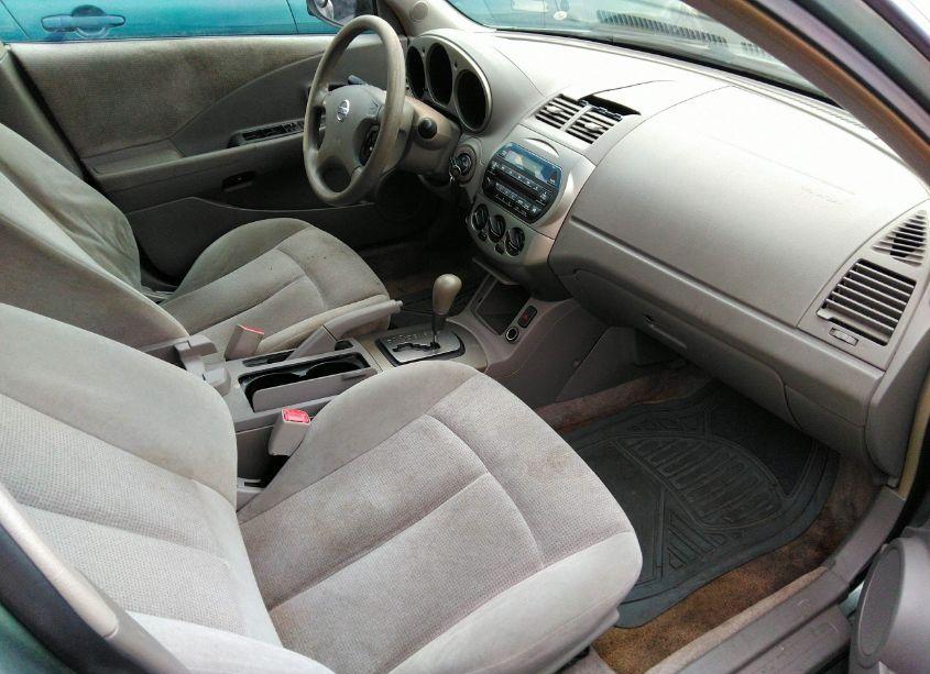 Photo 5 of 2004 Nissan Altima 2.5 S (VIN 1N4AL11D34C167787)